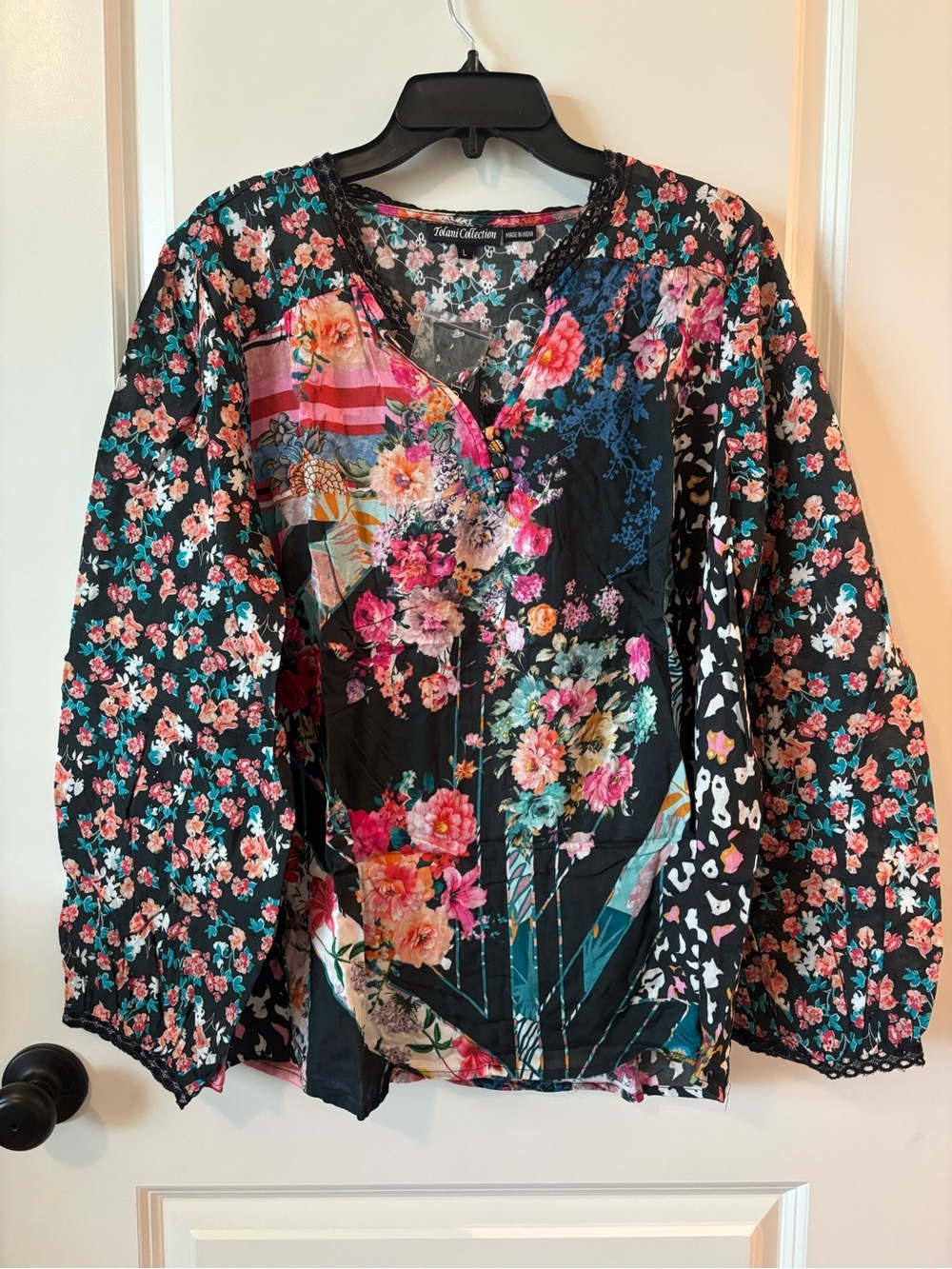Tolani Collection Floral Patchwork Boho Blouse Top Large NWT